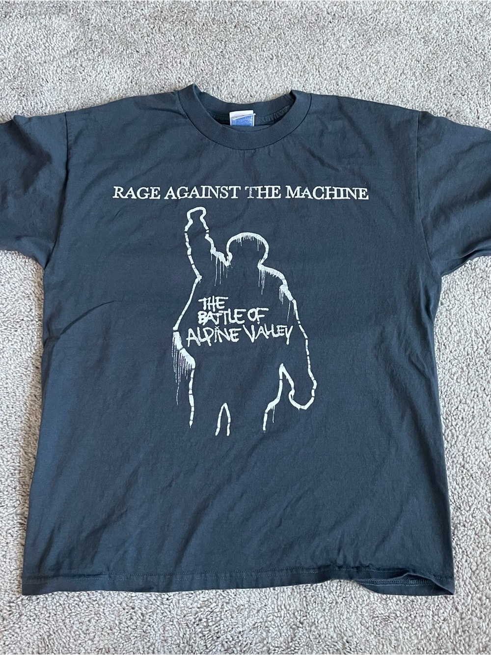 2007 Rage Against the Machine Alpine Valley Concert T Shirt Large 22x27
